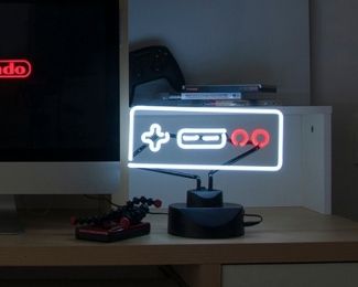 FanFit Gaming Retro Controller Neon Light - Thumbnail 3